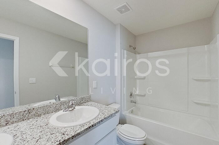 Building Photo - 8610 SW 44th Ct