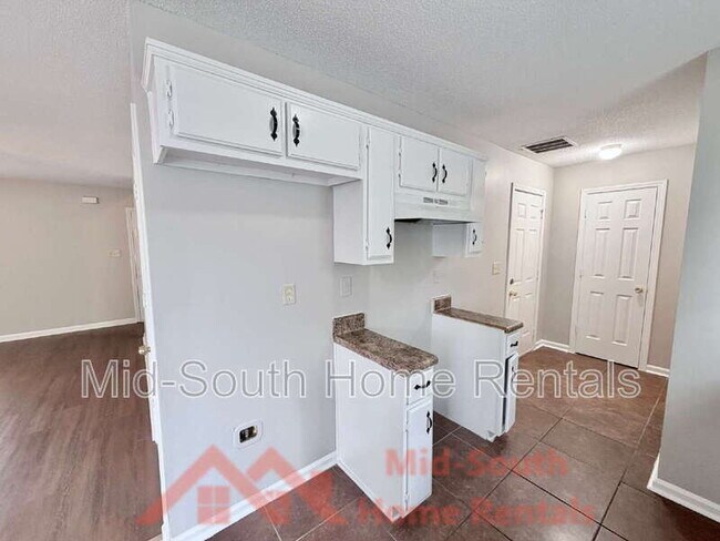 Building Photo - 3942 Chelsea Hill Dr