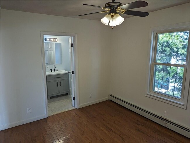 Building Photo - 61 Utton Ave