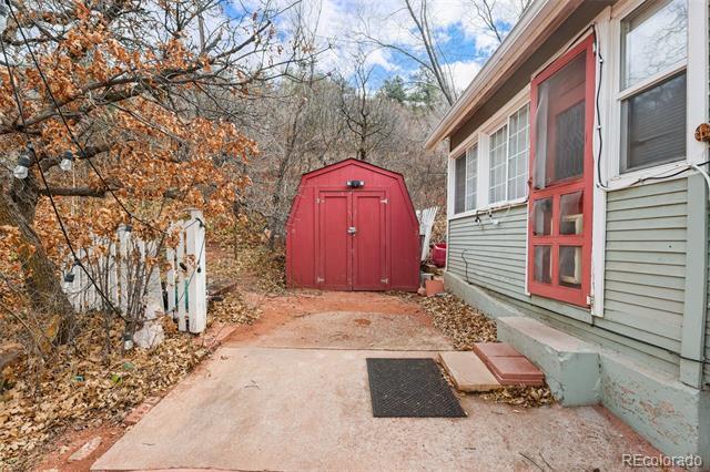 Building Photo - 811 Shoshone Pl