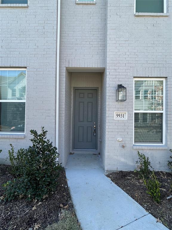 Building Photo - 9931 Tolbert St