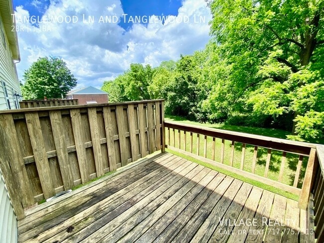 Building Photo - 442 Tanglewood Ln