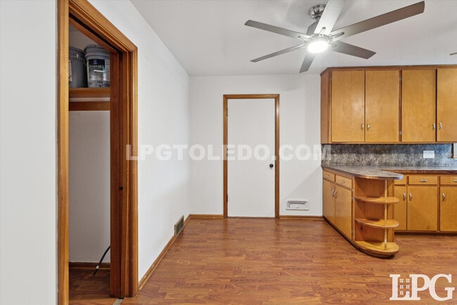 Building Photo - 3132 Mulberry St