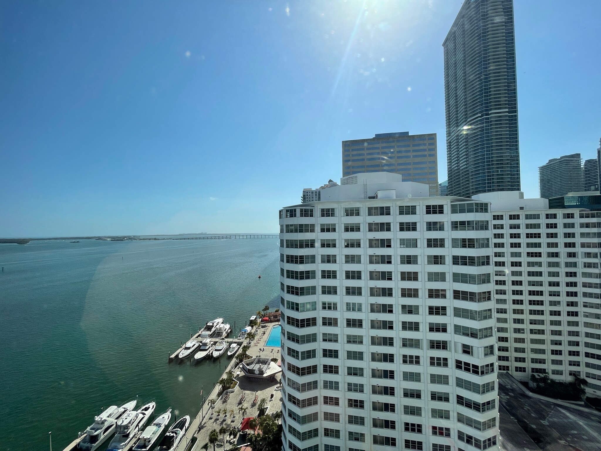 Building Photo - 801 Brickell Bay Dr