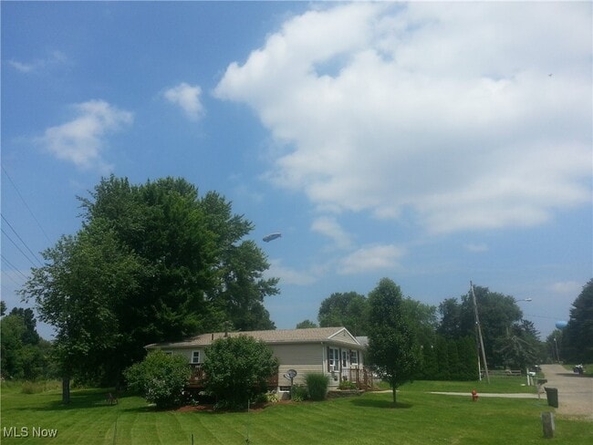 Building Photo - 1378 Cayuga Ave