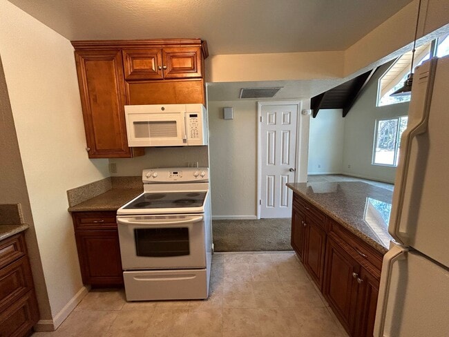 Building Photo - 1434 Friant Dr
