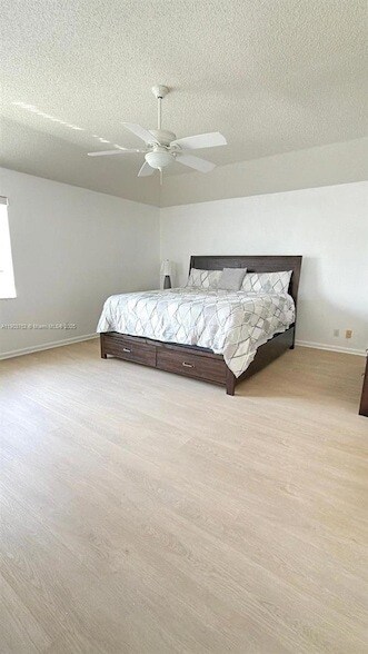 Building Photo - 11690 Briarwood Cir