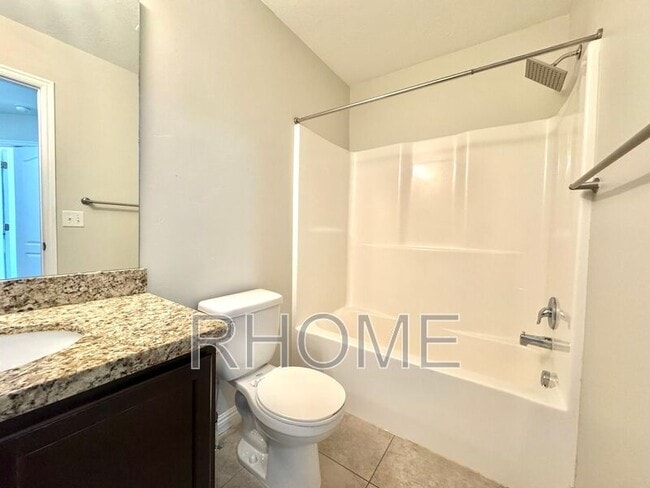 Building Photo - 13567 Florenza Way