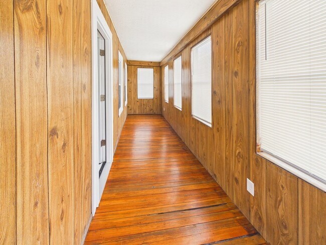 Building Photo - 47 Tremont St