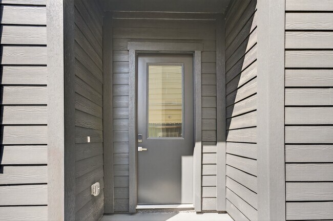 Building Photo - 305 Marcella St