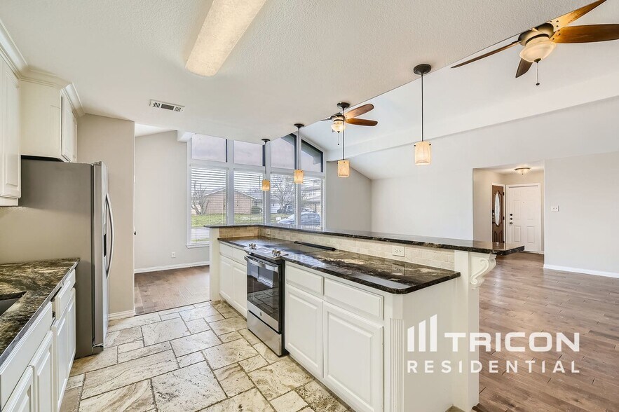 Building Photo - 1105 Mildred Ln