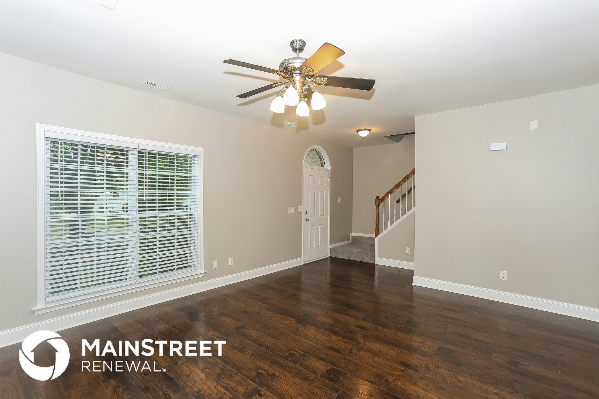 Building Photo - 8210 Chatham Oaks Dr