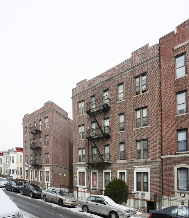 Primary Photo - 1635 Union St