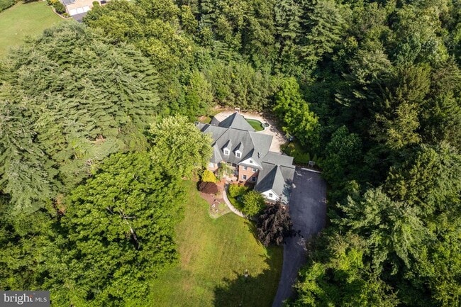 Building Photo - 1238 Hunters Rd