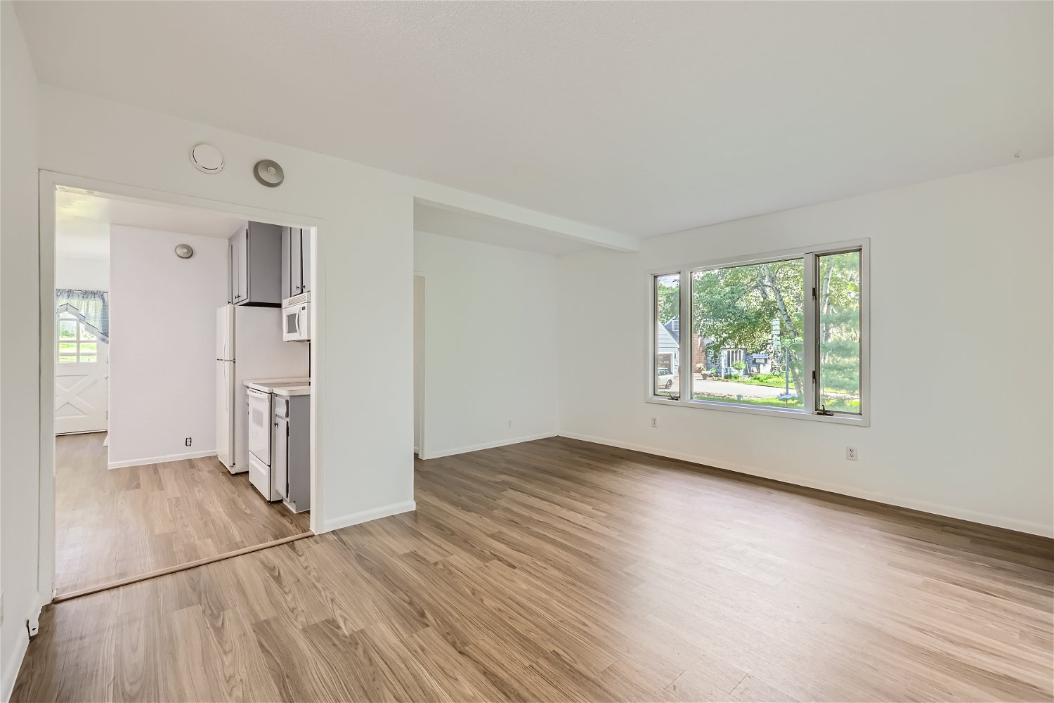 Building Photo - 4001 Tonkawood Rd