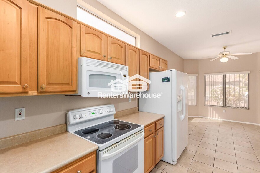 Building Photo - 15813 W Bridgewater Way