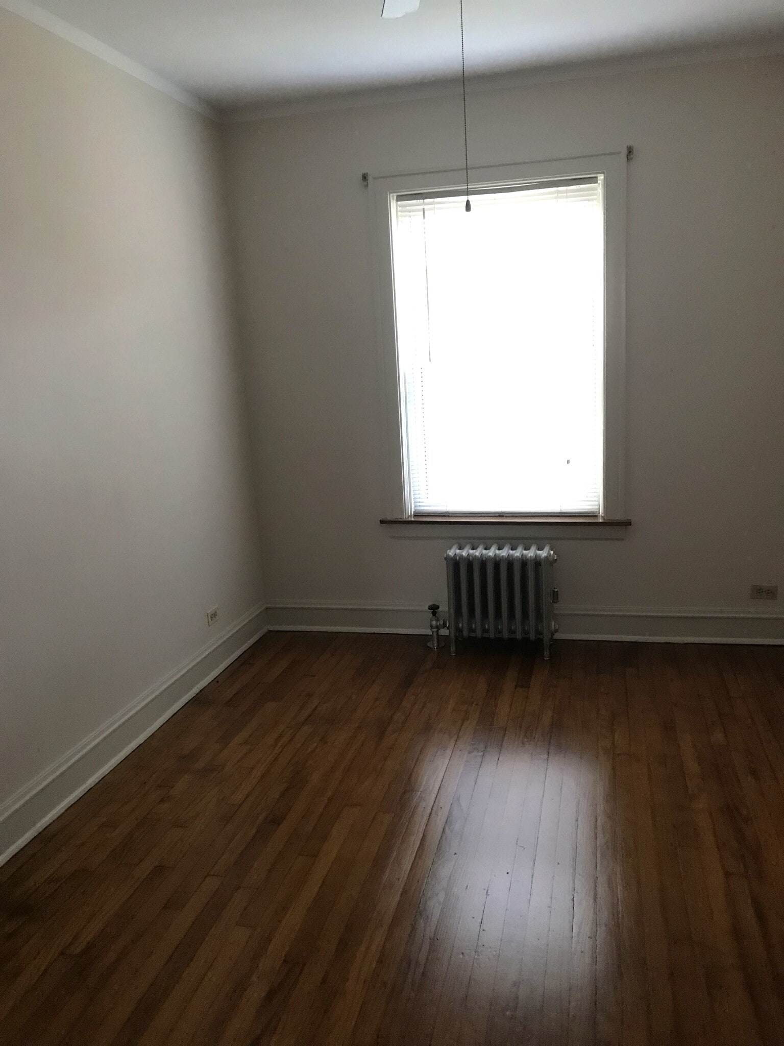 Building Photo - 2941 N Lockwood Ave