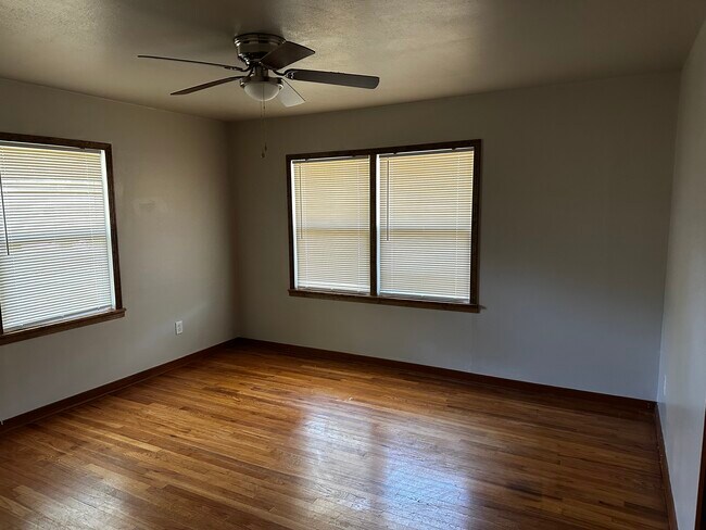 Bedroom 1 - 2503 Oak Dr