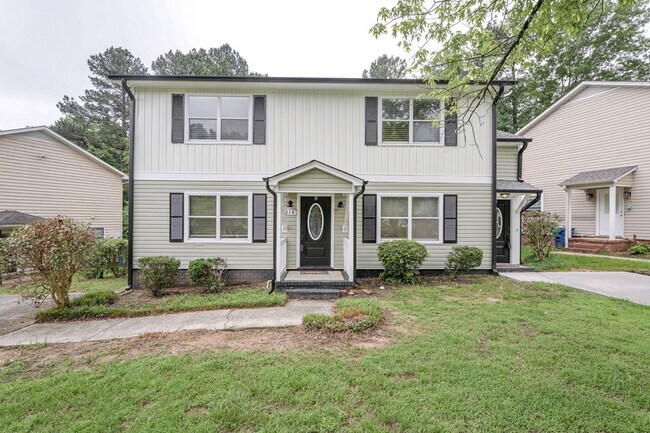 Primary Photo - 214 Bridgefield Pl