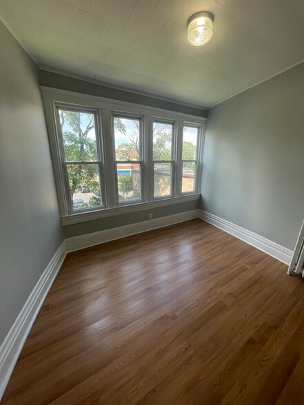 Primary Photo - 227 Glenridge Ave