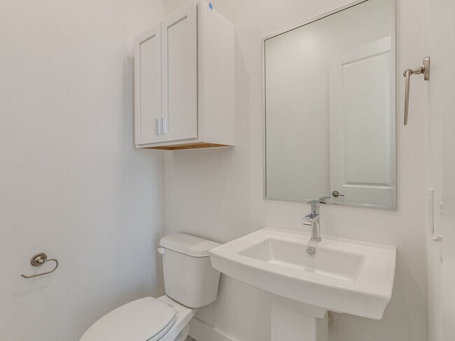 Building Photo - Home in Edmond/Oklahoma City