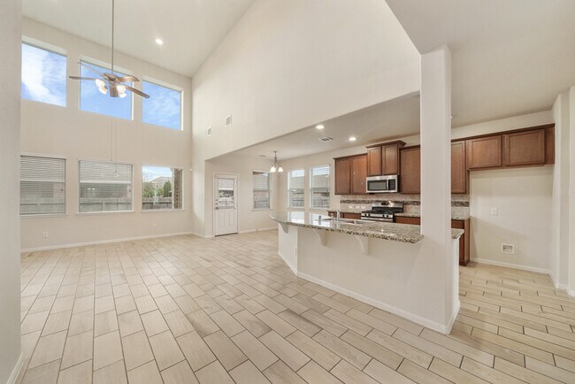 Building Photo - 10003 Open Slope Ct