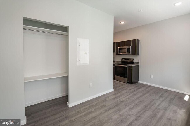 Building Photo - 4124 Haverford Ave