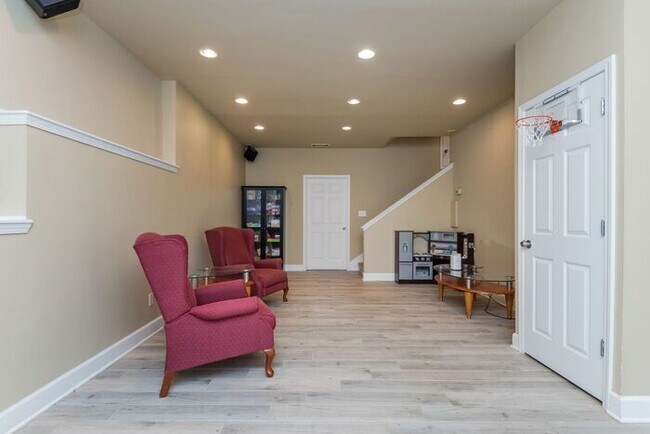 Building Photo - North Druid Hills Hidden Gem! 4Bed-4Bath, Hardwood Floors, Available NOW!