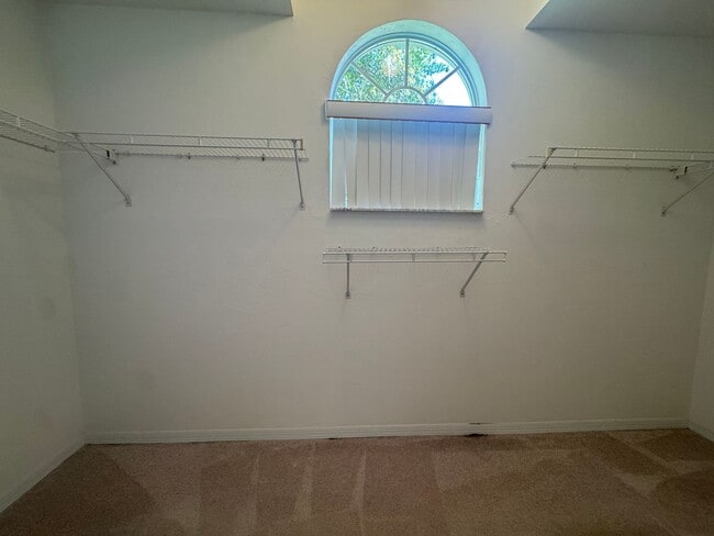 Building Photo - Charming 3-Bedroom Home in Broadmoor – Mov...