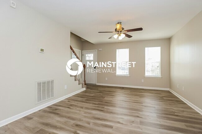 Building Photo - 3 Bedroom Pet-Friendly Home in ANTIOCH, TN with Main Street Renewal