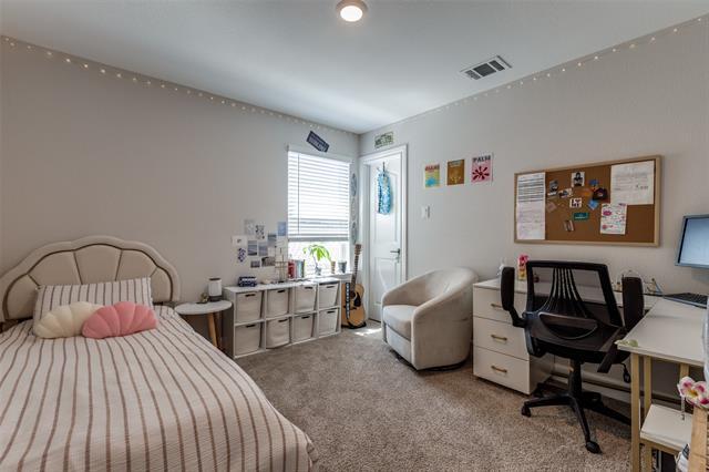Building Photo - 1217 Bullock Dr