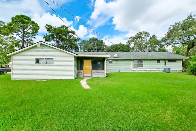 Building Photo - 3605 Longherridge Dr