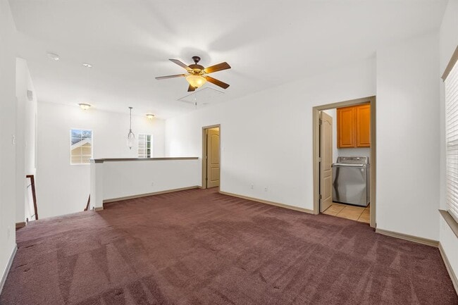Building Photo - 6704 Menchaca Rd