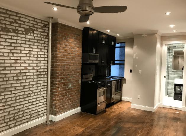 Building Photo - True 3 Bedroom, Renovated, Washer Dryer IN...