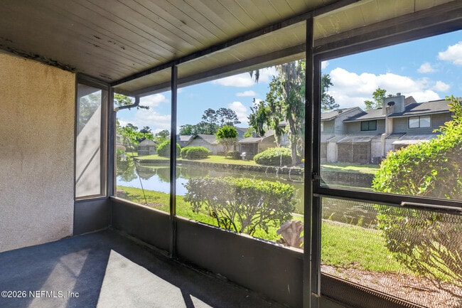 Building Photo - 7701 Baymeadows Cir W