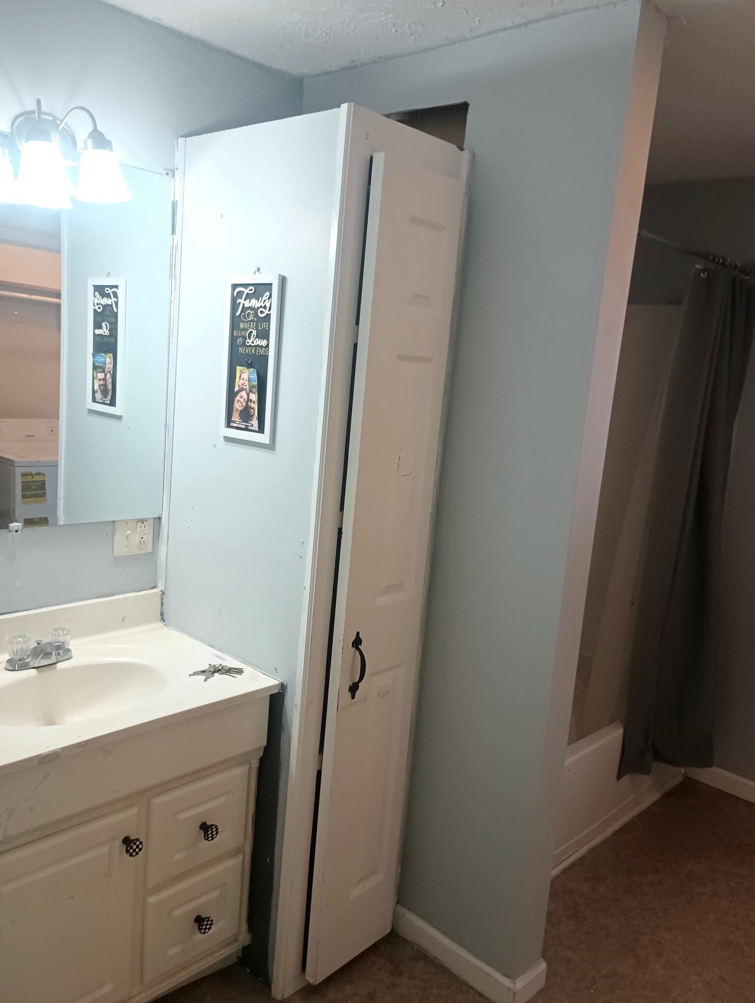 Building Photo - 227 S Main St