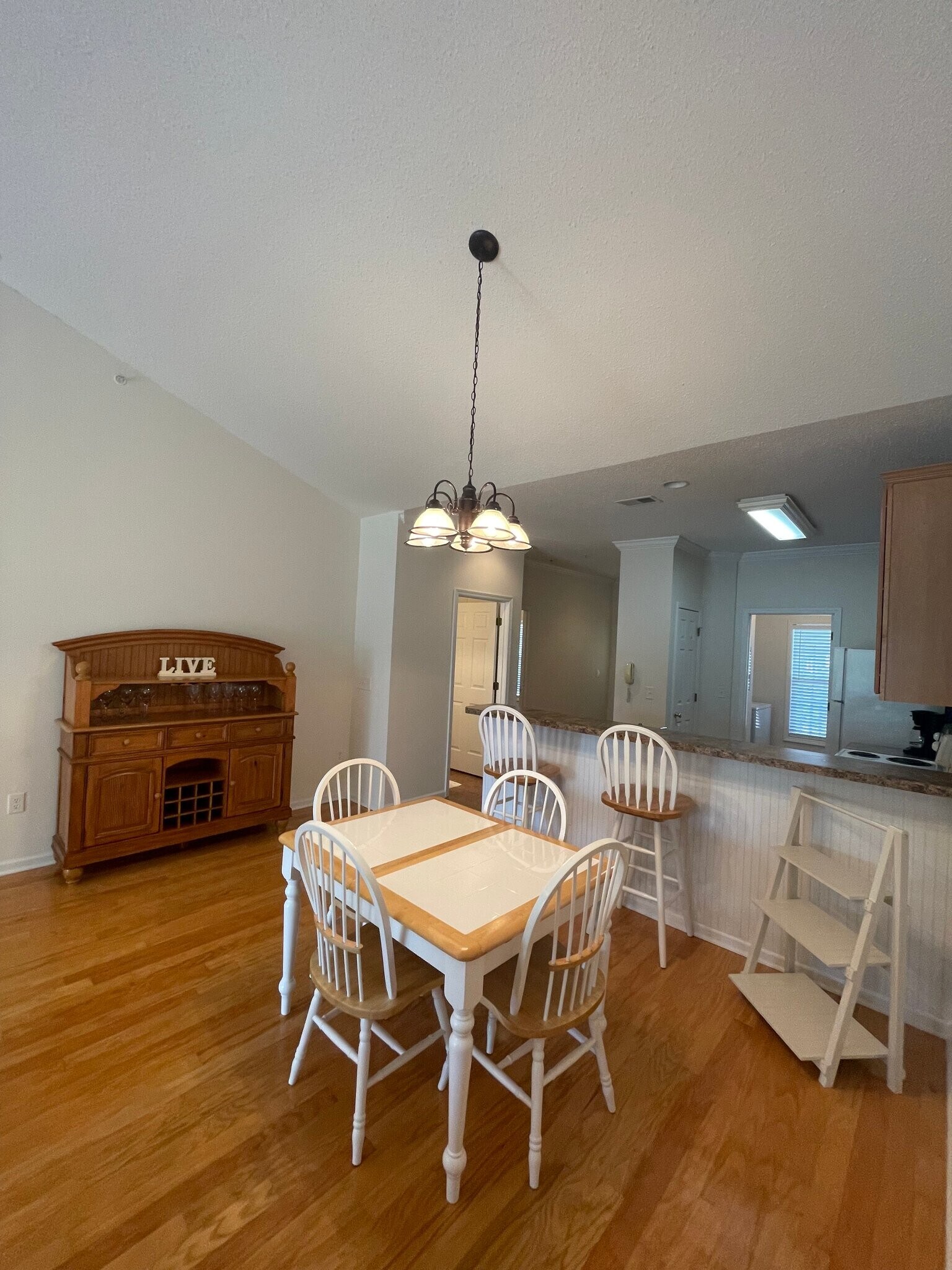 Building Photo - 5822 Longwood Dr
