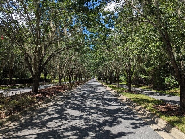 Building Photo - 8608 SW 77th Ave