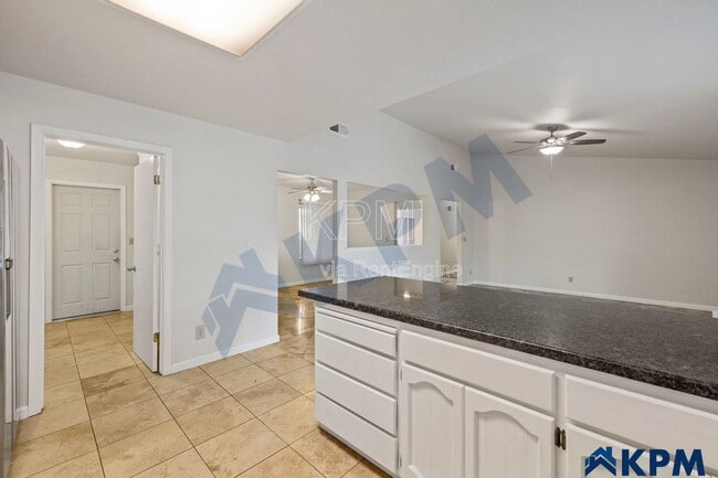 Building Photo - 9146 Blue Fox Way
