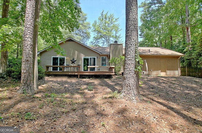 Building Photo - 102 Brookwood Path