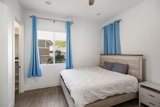 Building Photo - Single Story Pool Home In Reverence Guard Gated Community