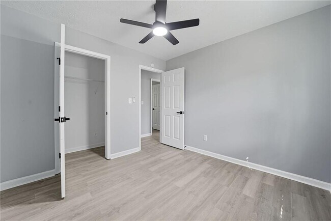 Building Photo - 3198 Booths Ct