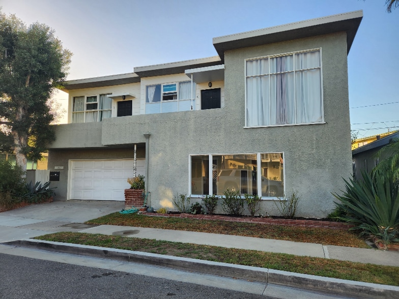 Building Photo - 1521 Marine Ave