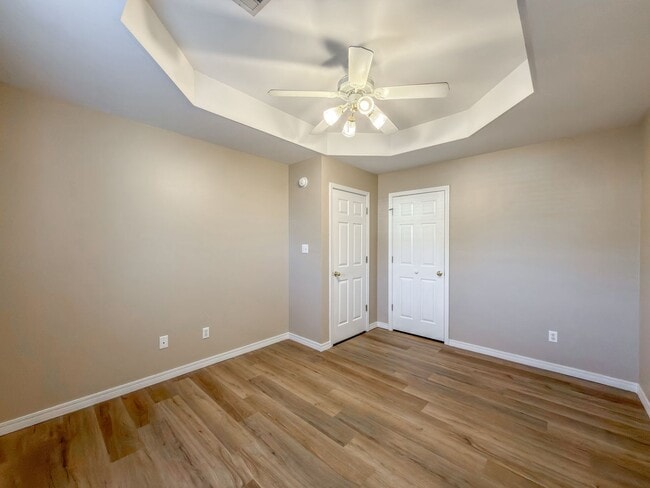 Building Photo - 1627 Osage St