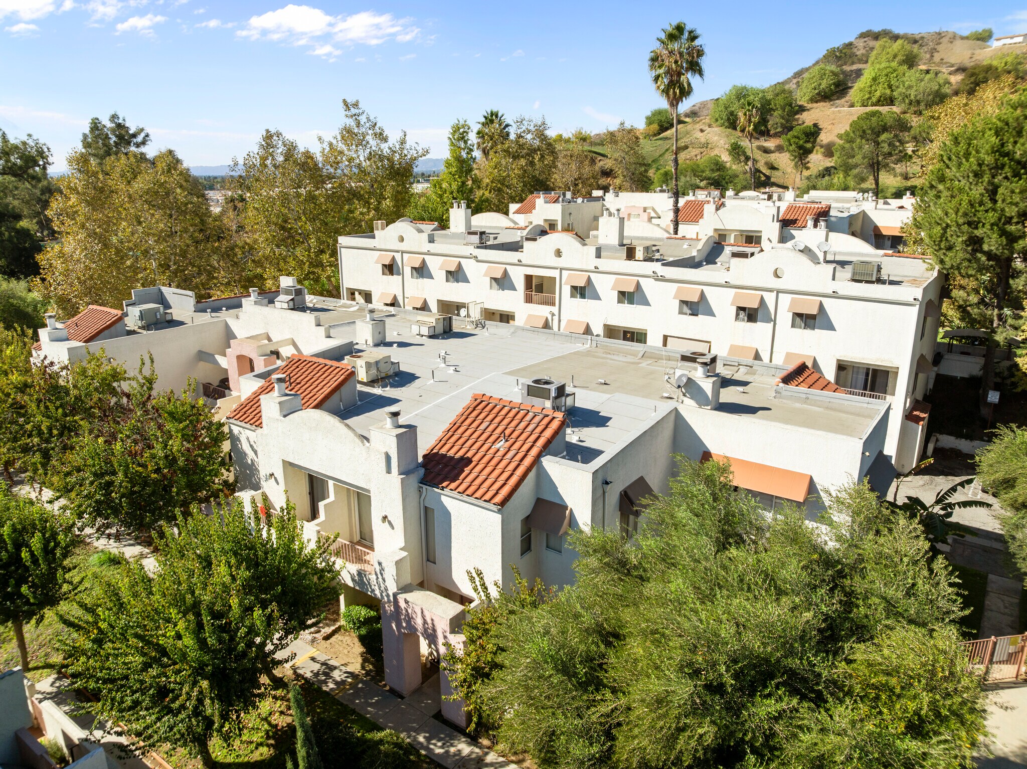 Building Photo - 12411 Osborne St