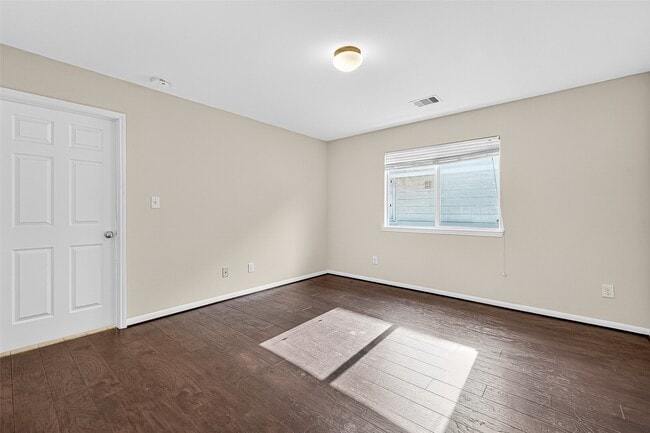 Building Photo - 7522 Autumn Sun Dr