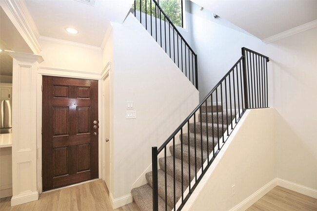 Building Photo - 2555 Bering Dr