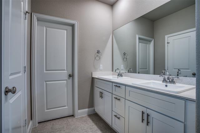 Building Photo - 2708 Country Church Rd