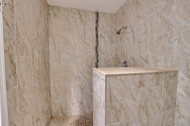 Building Photo - 23061 Aqua View