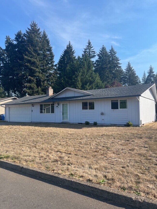 Building Photo - !!!COMING SOON!!! Three Bedroom Ranch in O...